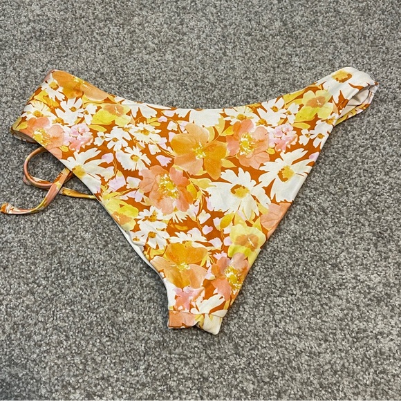 LSpace Women's Size Small Floral Reversible Bikini Bottoms Swimwear - Picture 2 of 4